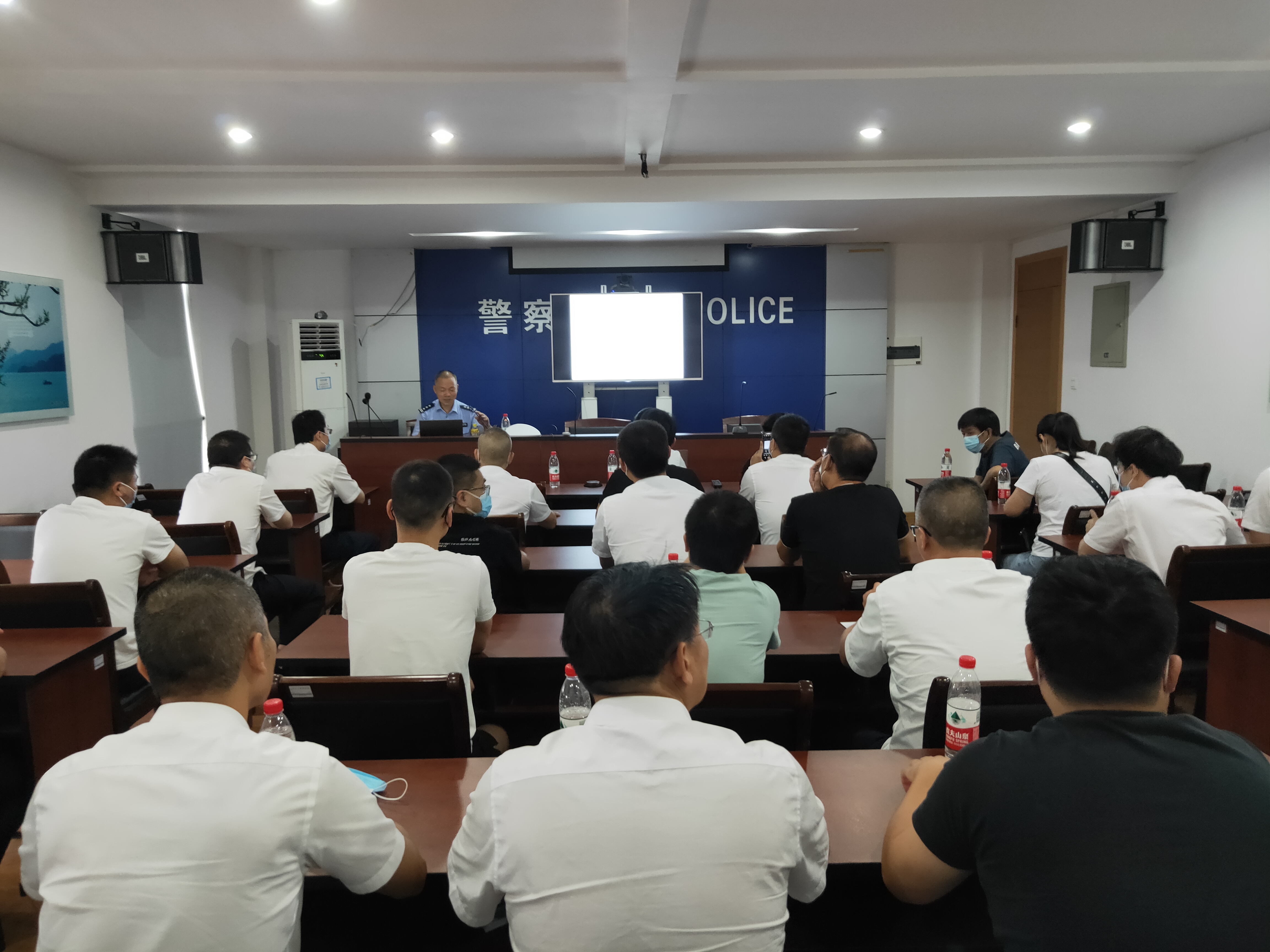 1631950352371284.jpg 20210916培訓(xùn)會(huì)現(xiàn)場(chǎng)2(葉茂攝).jpg